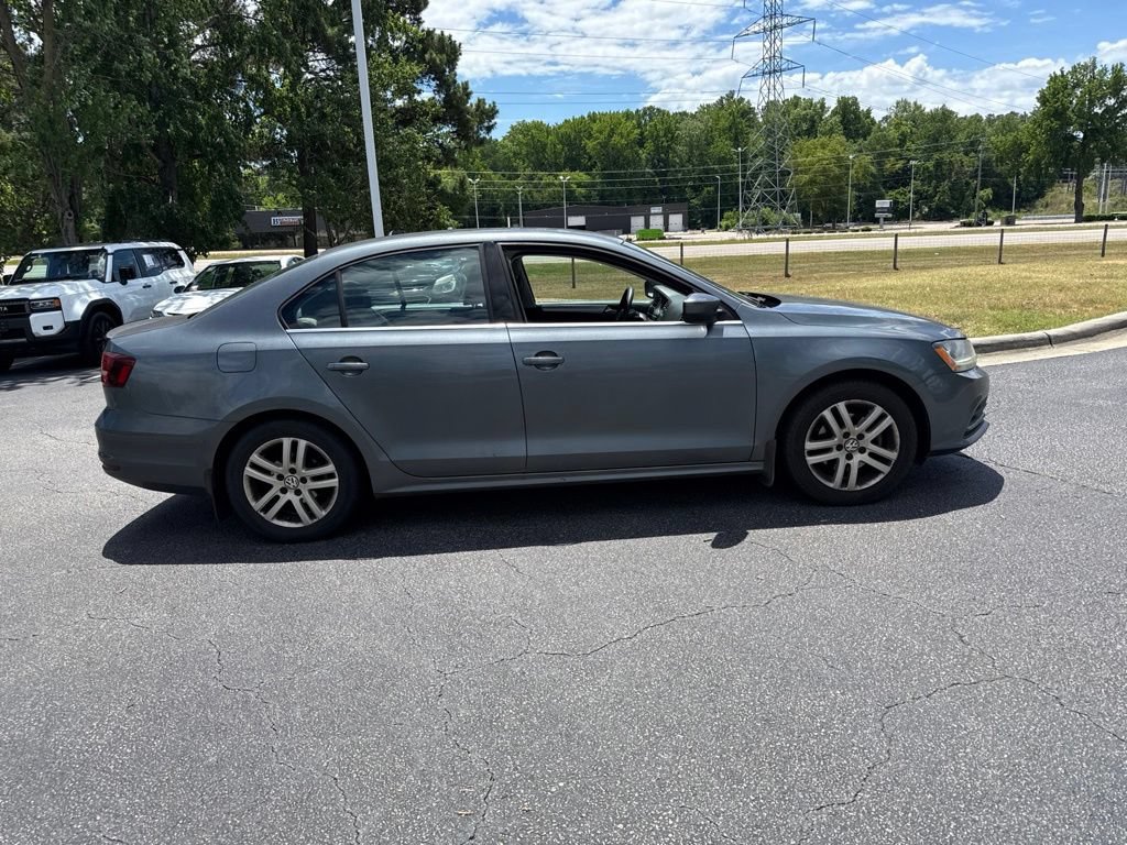 Used 2017 Volkswagen Jetta S w/ Jetta S Cold Weather Package FWD image 6