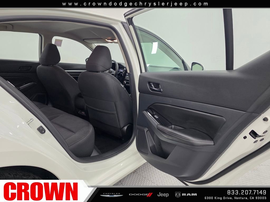 Used 2023 Nissan Altima 2.5 SV image 15