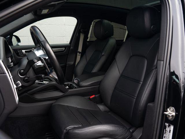 Certified 2023 Porsche Cayenne S AWD/4WD image 5