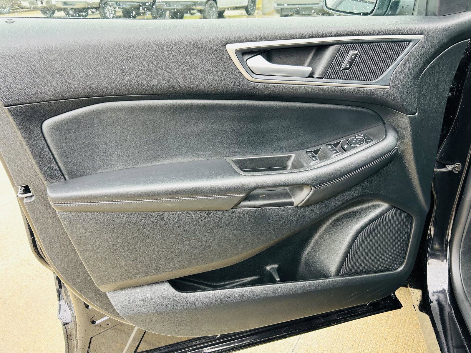 Used 2024 Ford Edge SEL w/ Convenience Package AWD/4WD image 13