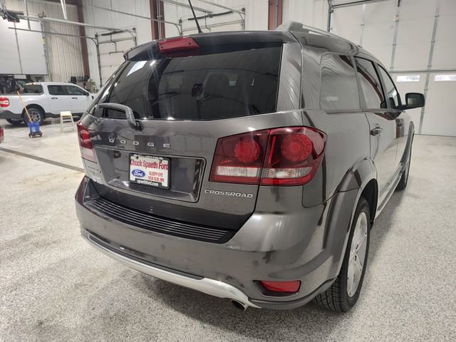 Used 2017 Dodge Journey Crossroad AWD/4WD image 4