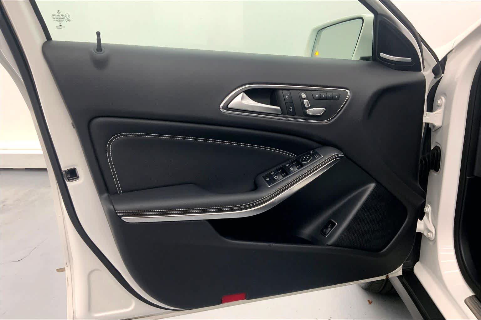 Used 2019 Mercedes-Benz GLA 250 4MATIC image 19