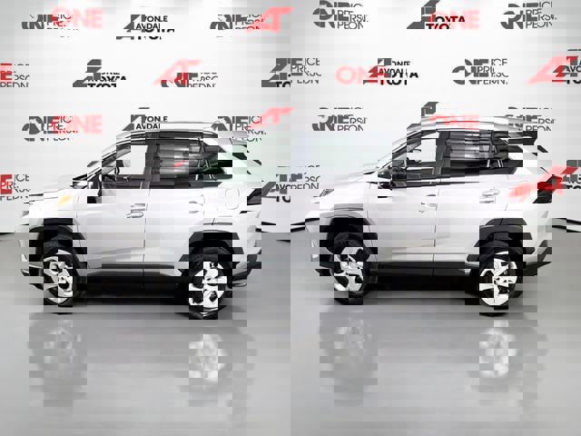 Certified 2025 Toyota RAV4 LE image 4