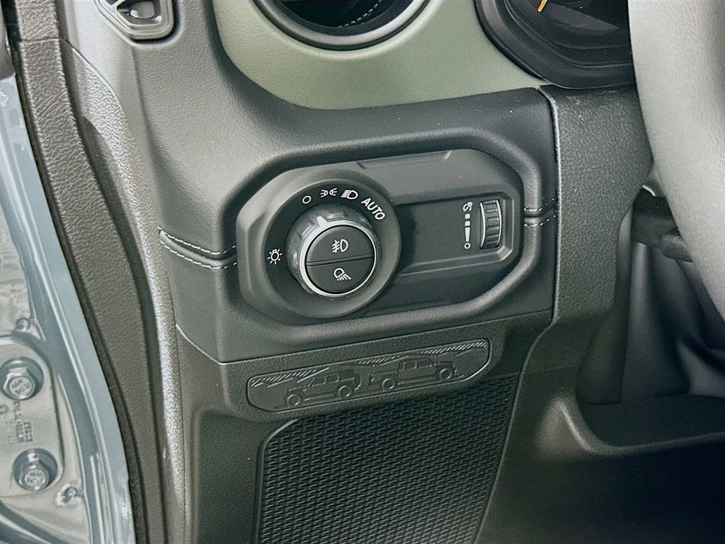 New 2026 Jeep Gladiator Mojave AWD/4WD image 14