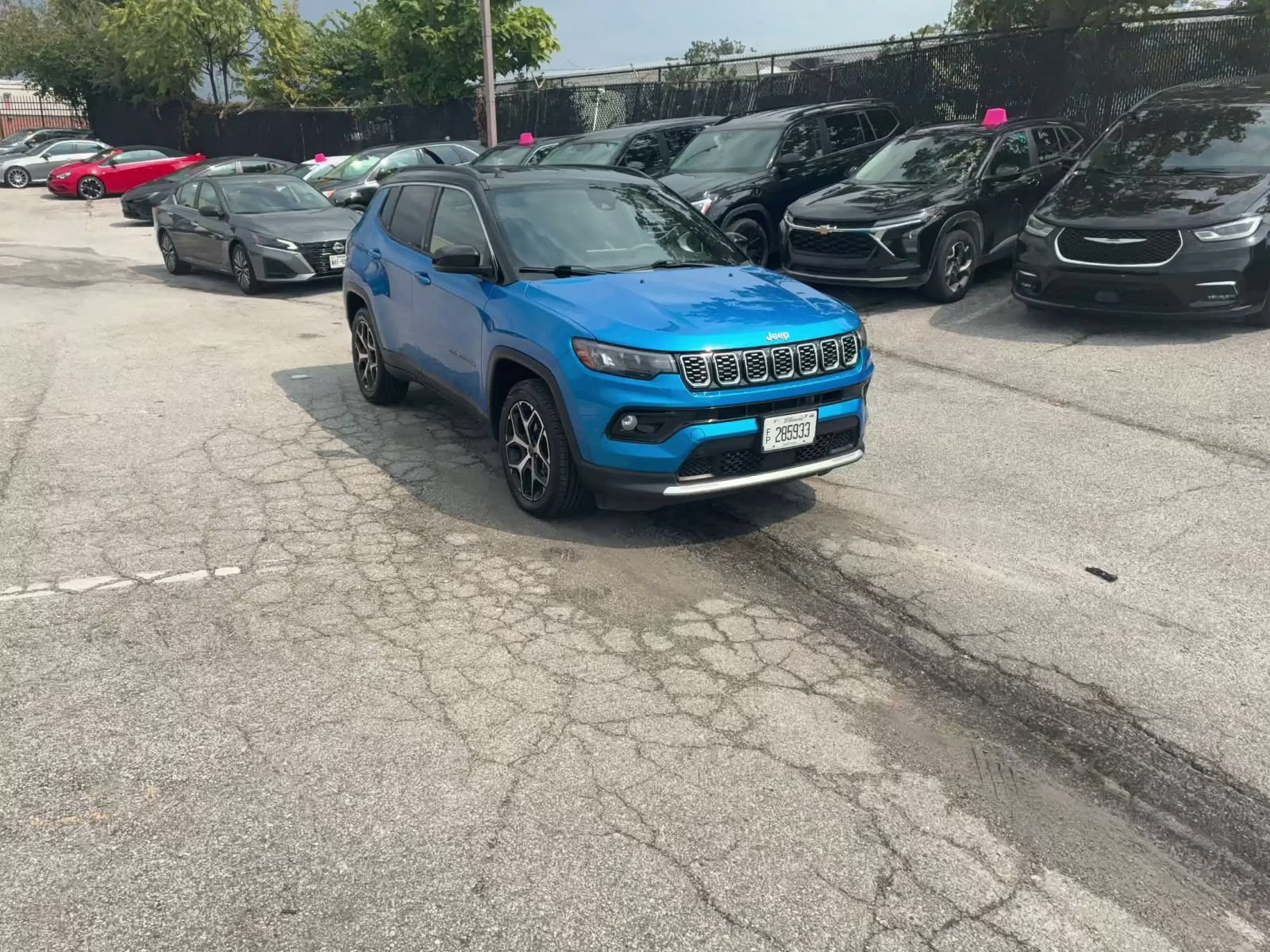 Used 2025 Jeep Compass Limited AWD/4WD image 3