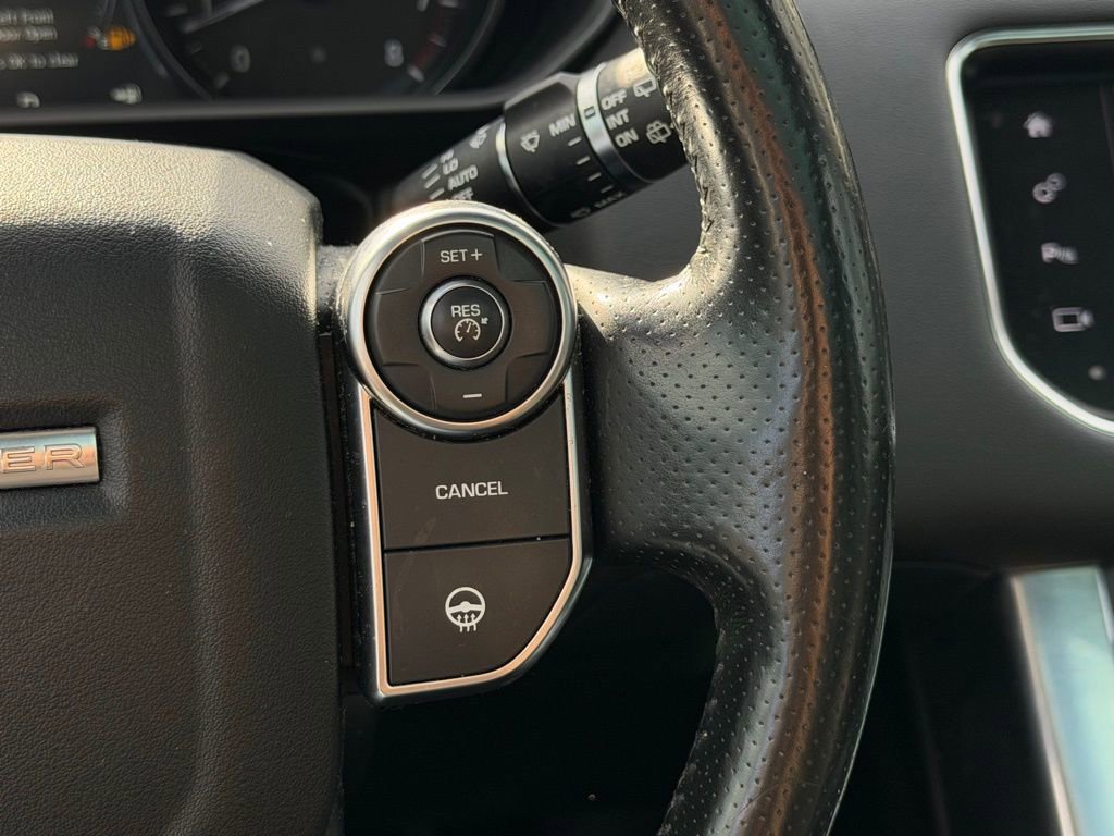 Used 2016 Land Rover Range Rover Sport SE image 15