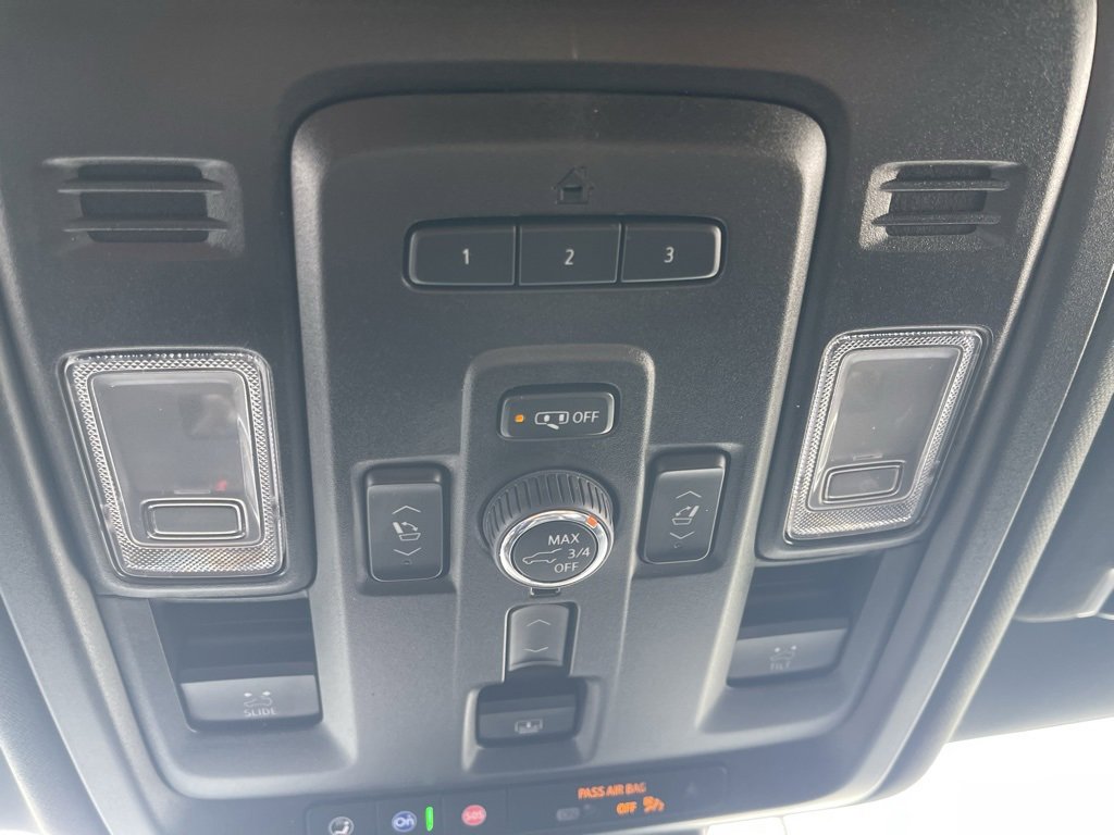 Used 2023 GMC Yukon Denali w/ Denali Reserve Package image 36