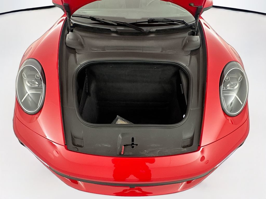 Used 2024 Porsche 911 Carrera RWD image 29