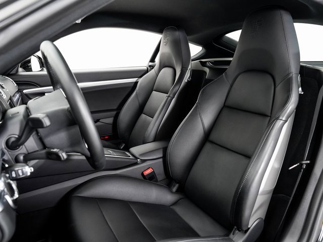 Used 2016 Porsche Cayman image 5