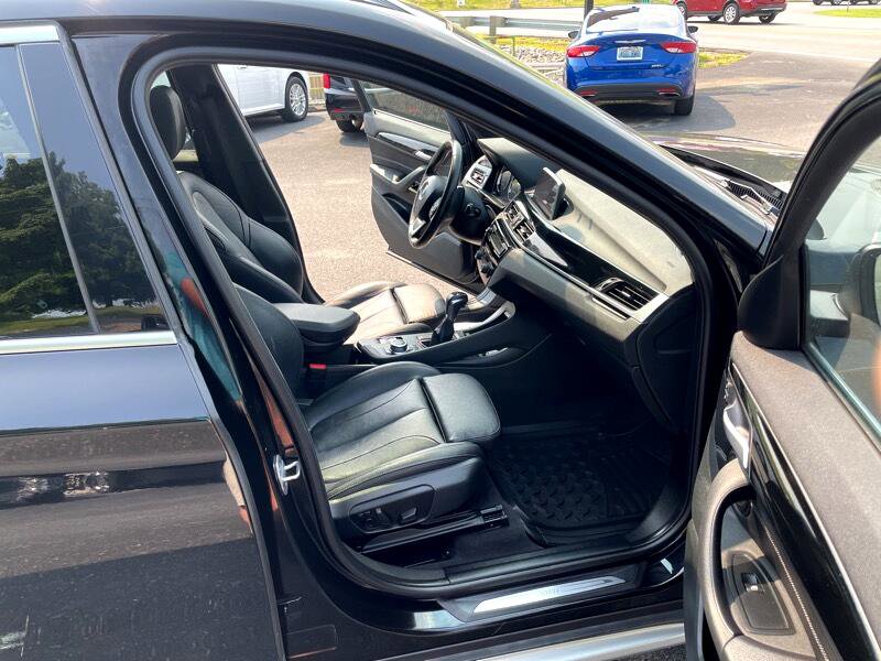 Used 2018 BMW X1 xDrive28i image 17