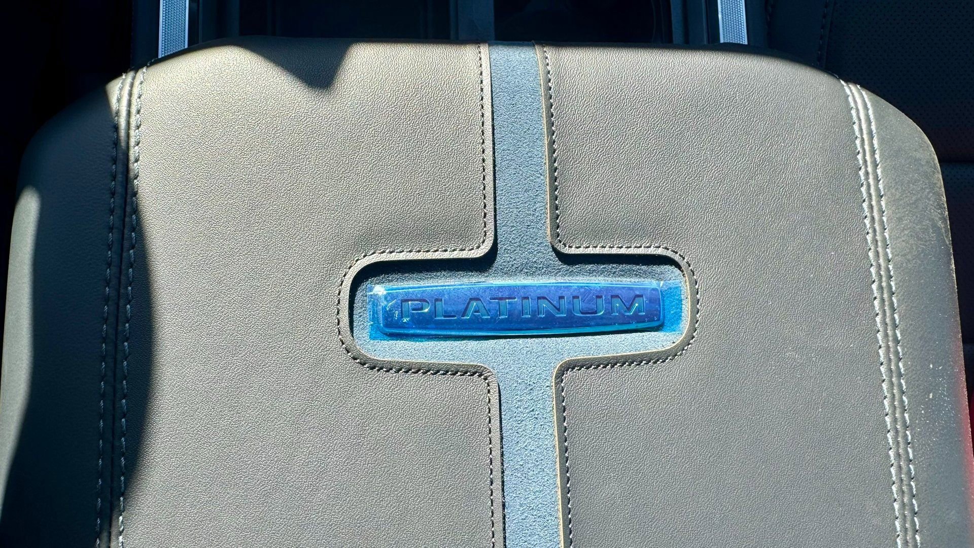 New 2026 Ford F250 Platinum w/ FX4 Off-Road Package image 26