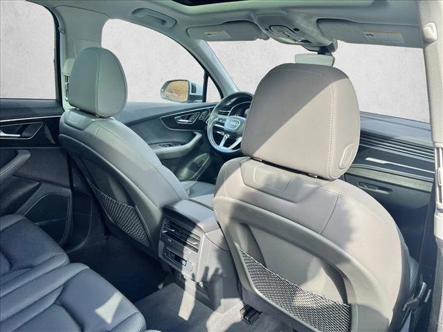Used 2025 Audi Q7 3.0T Premium Plus image 21