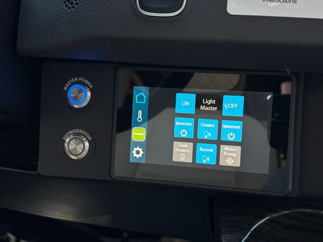 Used 2023 Mercedes-Benz Sprinter 3500 w/ Parking Package image 39