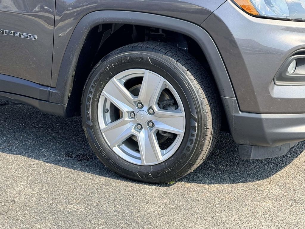 Used 2022 Jeep Compass Latitude w/ Convenience Group image 24