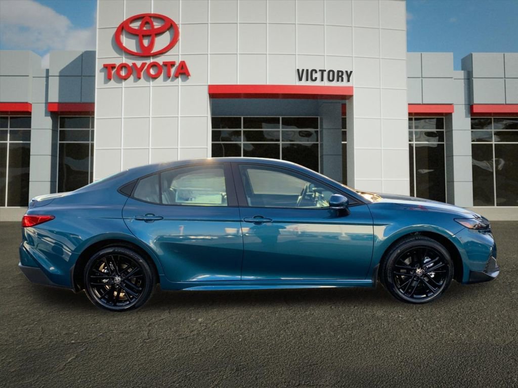 New 2026 Toyota Camry SE image 2