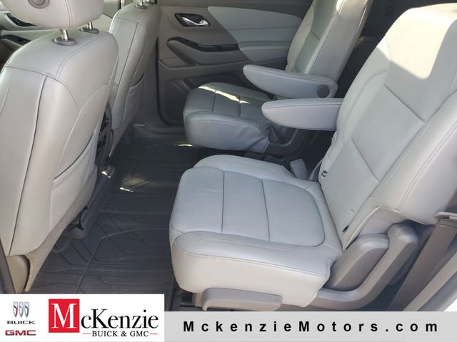 Used 2018 Chevrolet Traverse LT w/ LPO, Floor Liner Package AWD/4WD image 23