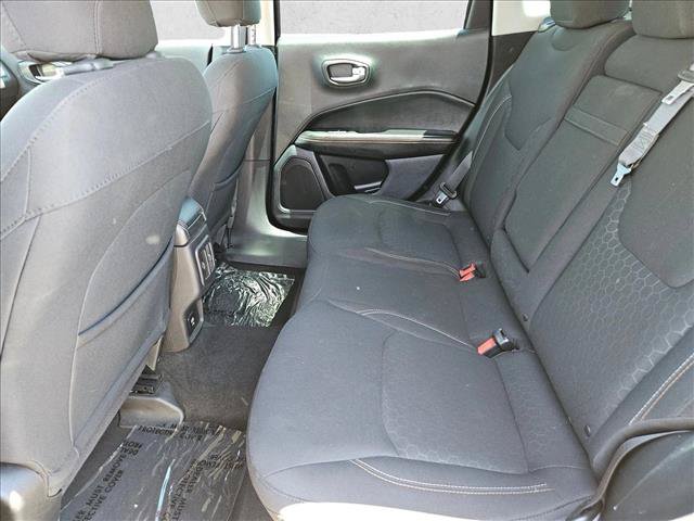 Used 2018 Jeep Compass Sport AWD/4WD image 21