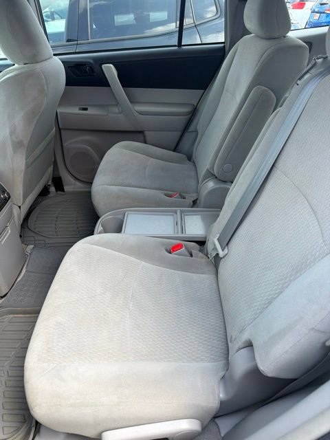 Used 2010 Toyota Highlander 4WD image 24