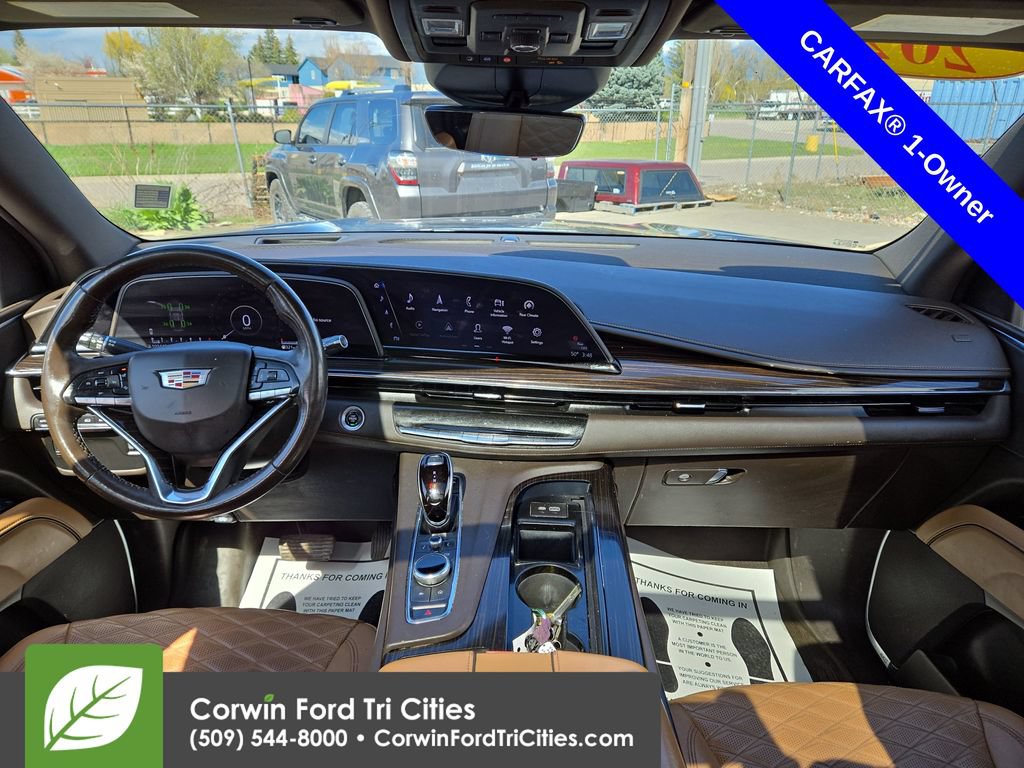 Used 2022 Cadillac Escalade ESV Premium Luxury AWD/4WD image 3
