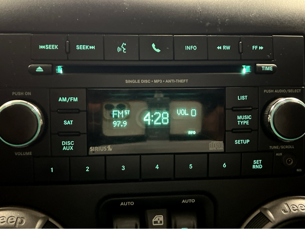 Used 2018 Jeep Wrangler Unlimited Sport S AWD/4WD image 14