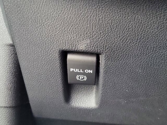 Used 2017 Lincoln MKC Select w/ Select Plus Package FWD image 15