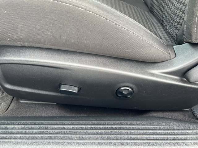 Used 2019 Dodge Challenger GT w/ Blacktop Package image 11