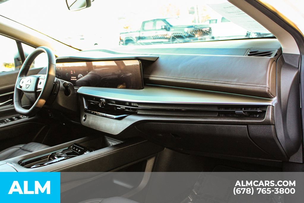 Used 2025 Nissan Murano Platinum w/ Cargo Package image 24