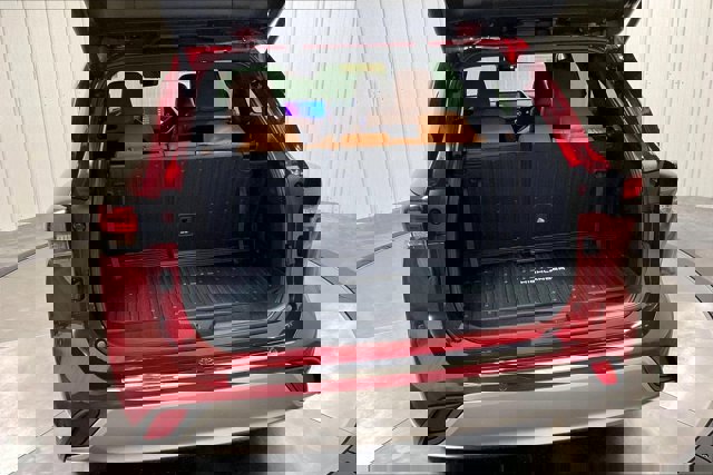 Used 2026 Toyota Highlander Platinum image 39