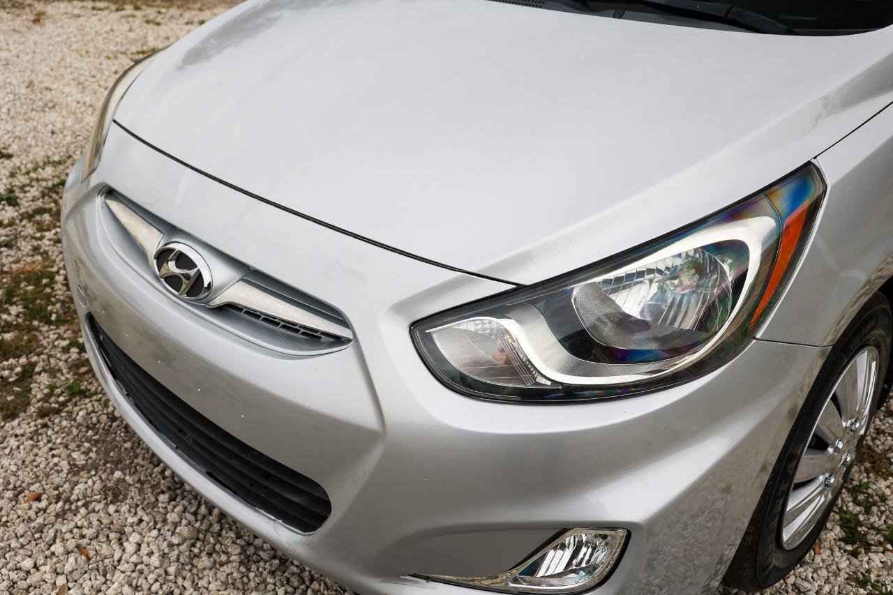 Used 2013 Hyundai Accent GLS image 26