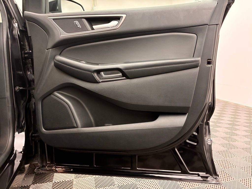 Certified 2022 Ford Edge SEL w/ Convenience Package image 26