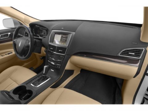 Used 2019 Lincoln MKT AWD image 19