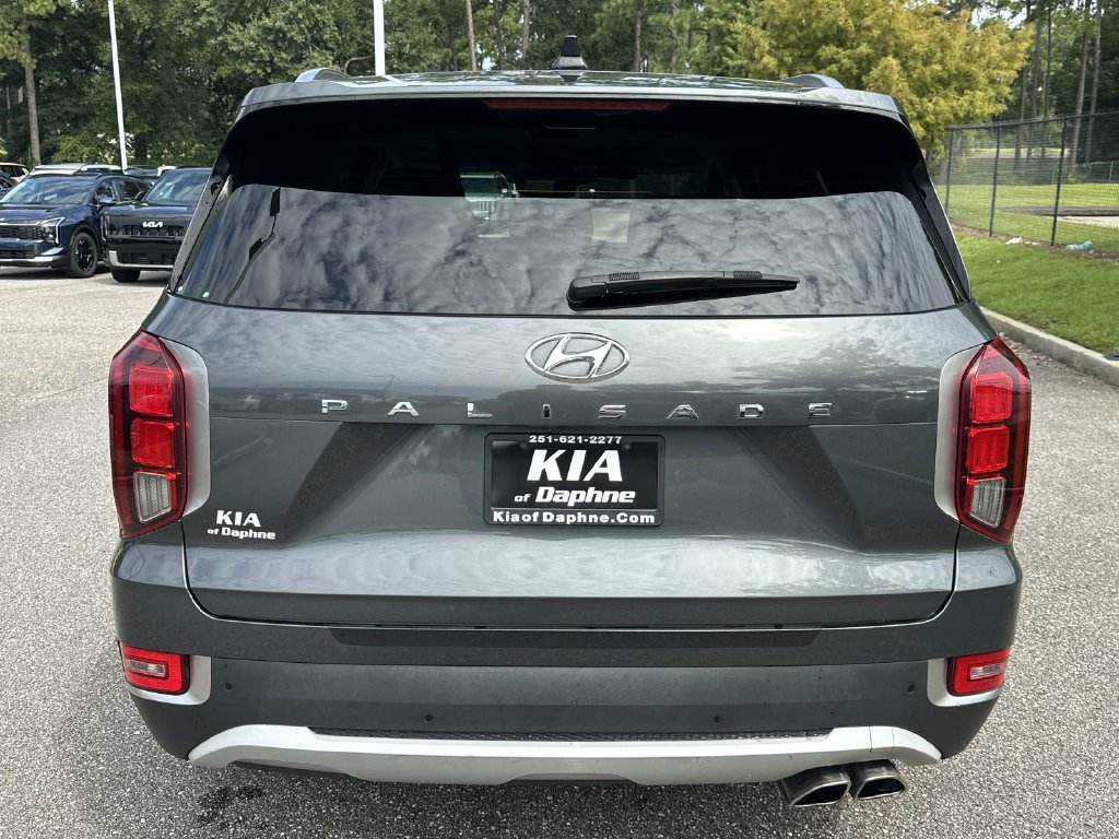 Used 2021 Hyundai Palisade SEL FWD image 3
