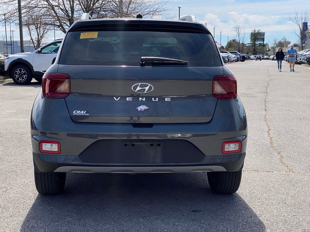 Certified 2025 Hyundai Venue Limited image 6