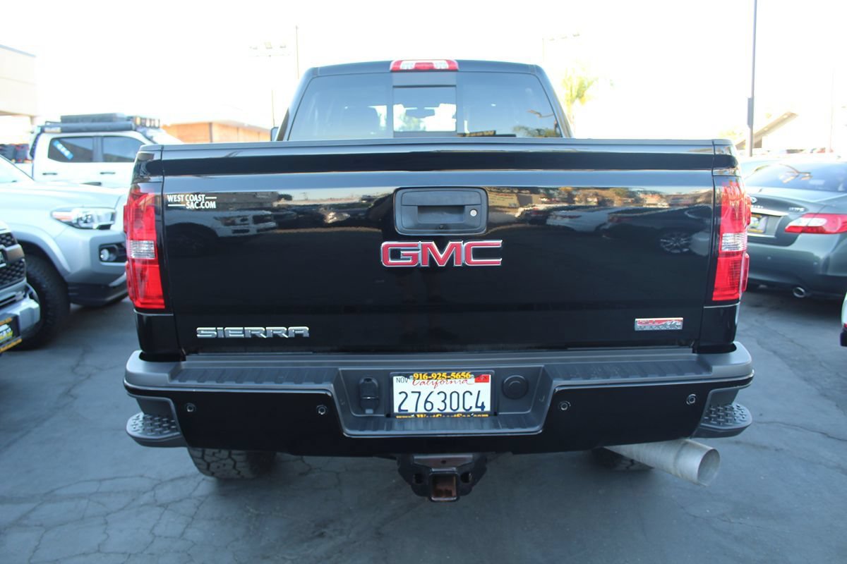 Used 2015 GMC Sierra 2500 SLT w/ Duramax Plus Package AWD/4WD image 6