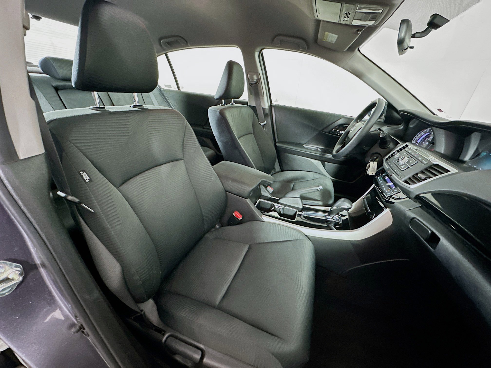 Used 2016 Honda Accord LX image 28