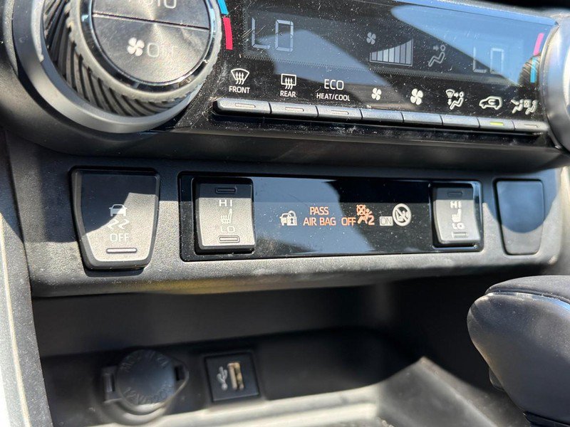 Used 2023 Toyota RAV4 XSE AWD/4WD image 21