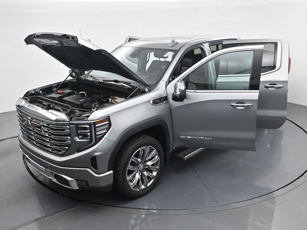 Used 2024 GMC Sierra 1500 Denali w/ Denali Reserve Package AWD/4WD image 37