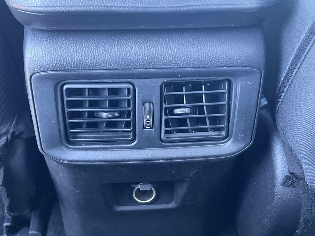 Used 2024 Toyota RAV4 LE FWD image 16