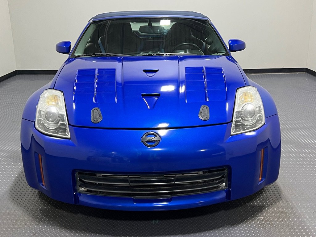 Used 2006 Nissan 350Z Touring image 3