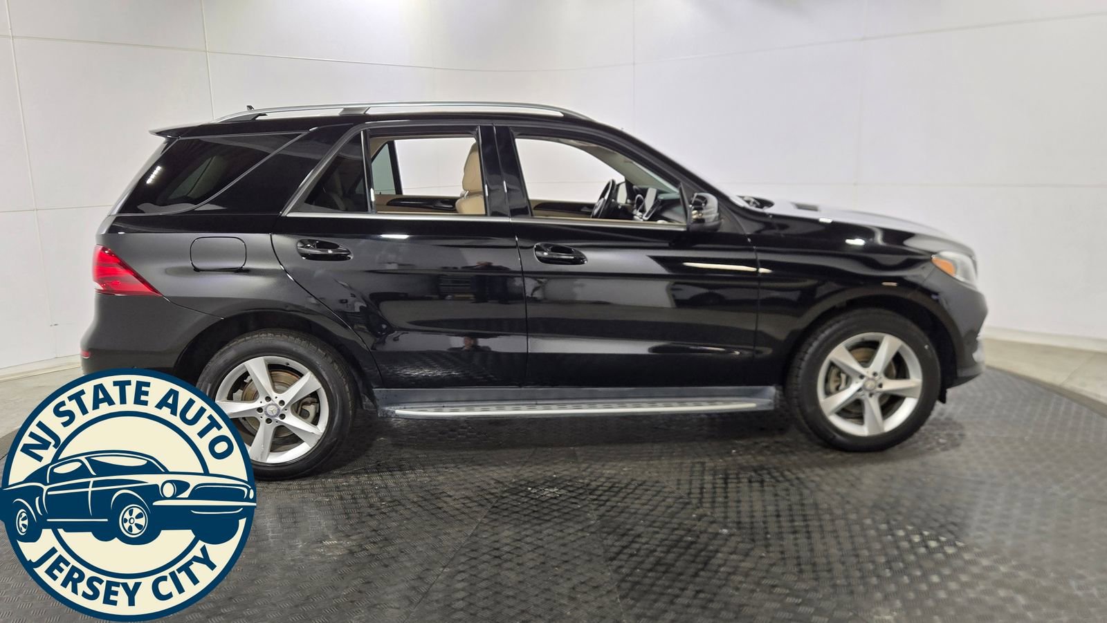 Used 2017 Mercedes-Benz GLE 350 4MATIC image 8