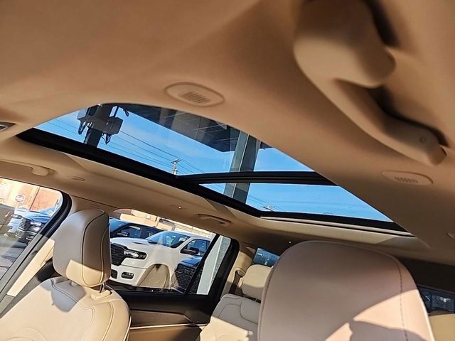 Used 2022 Jeep Grand Cherokee L Limited image 10