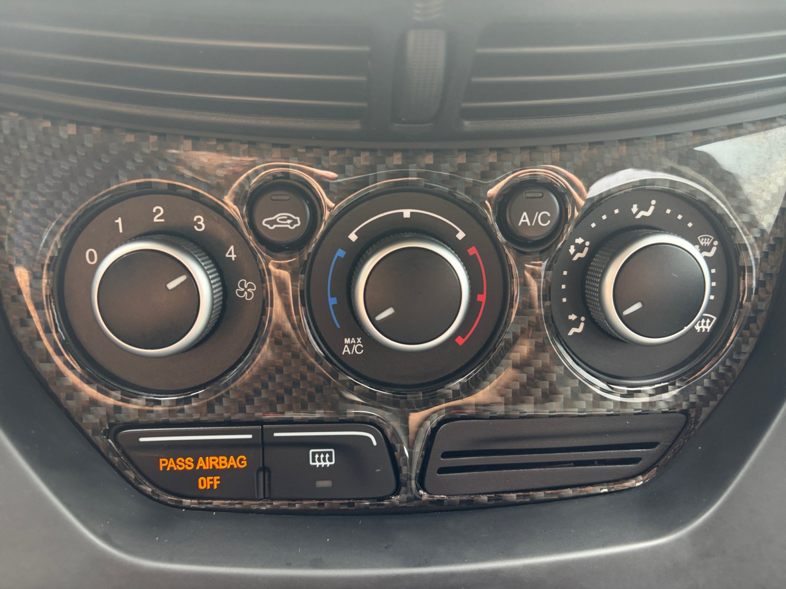 Used 2015 Ford Escape SE AWD/4WD image 24