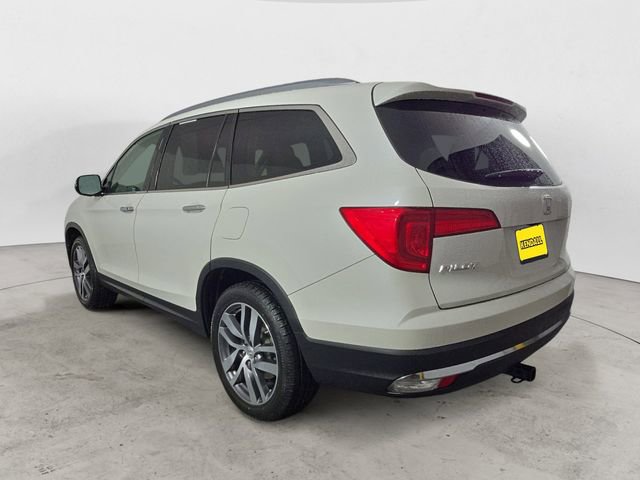 Used 2017 Honda Pilot Touring image 3
