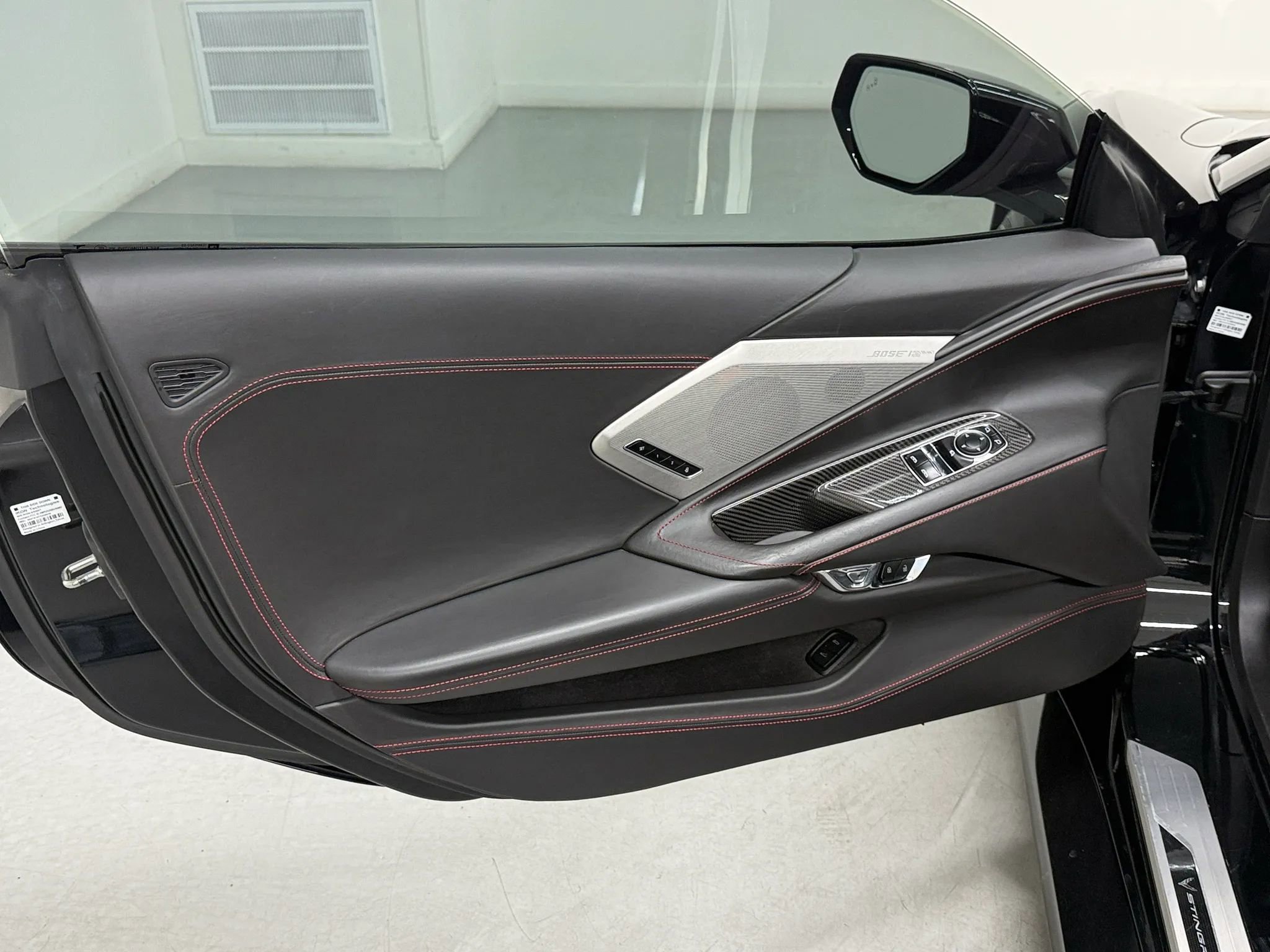 Used 2021 Chevrolet Corvette Stingray Premium Cpe w/ Z51 Performance Package image 12