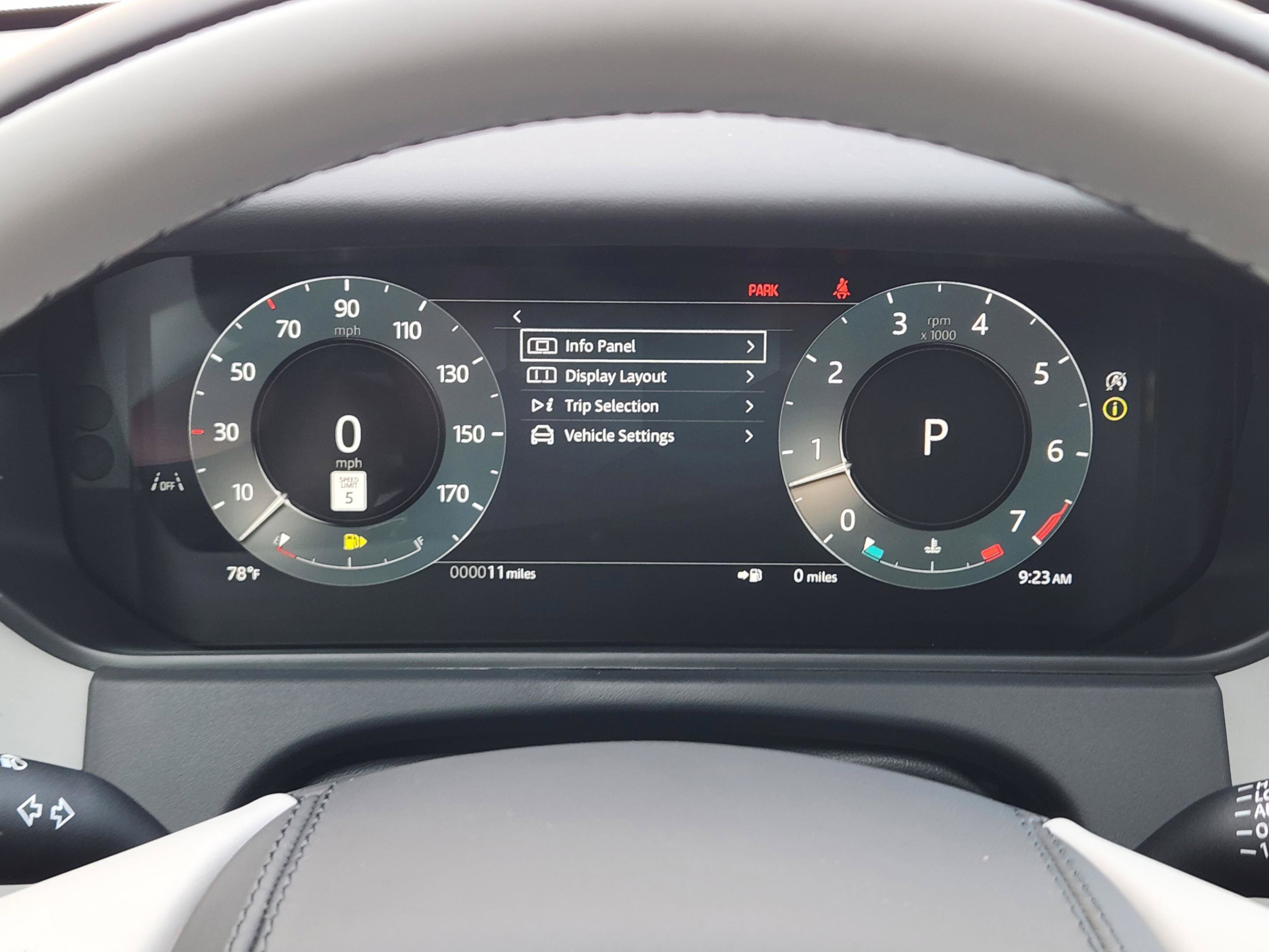 New 2026 Land Rover Range Rover Velar Dynamic SE AWD/4WD image 12