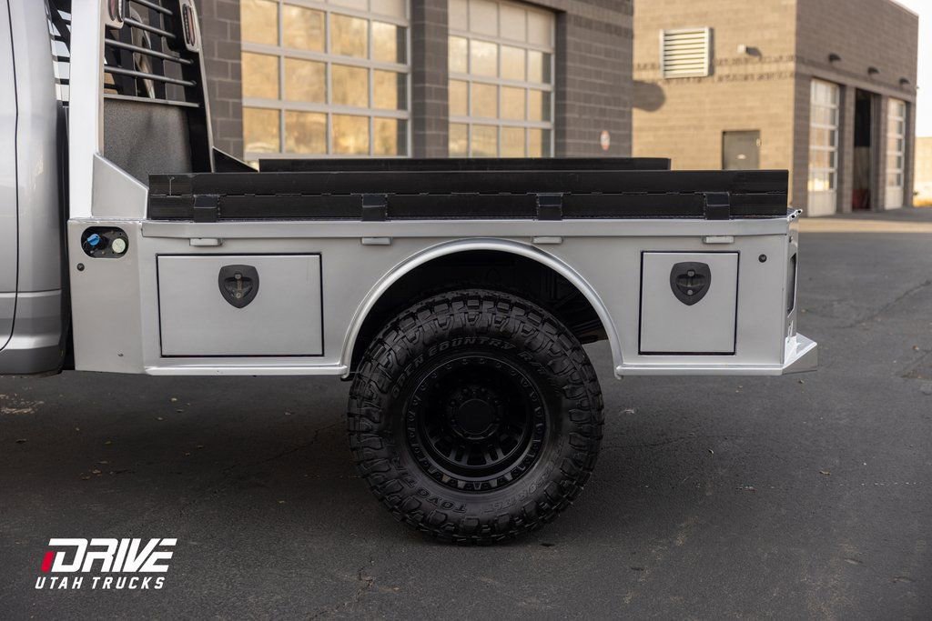 Used 2017 RAM 3500 Tradesman w/ Chrome Appearance Group image 28