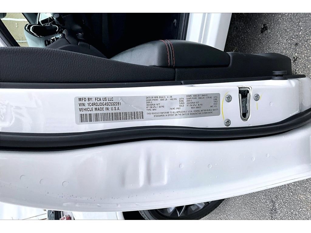 Certified 2025 Dodge Durango GT image 36