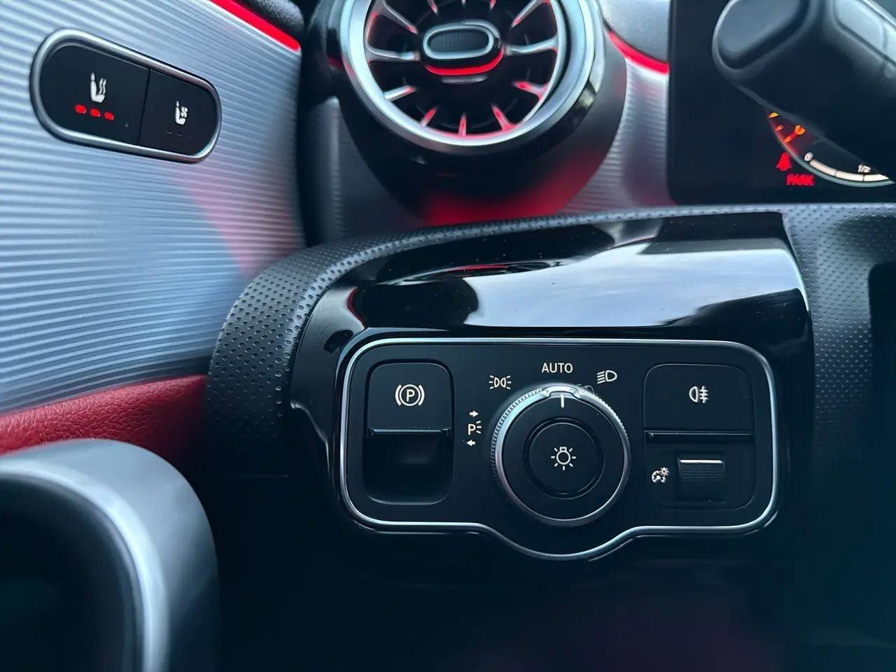 Used 2022 Mercedes-Benz A 220 4MATIC w/ AMG Line image 44