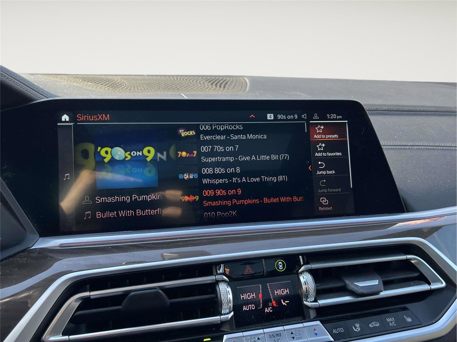 Used 2022 BMW X6 xDrive40i w/ Executive Package image 28