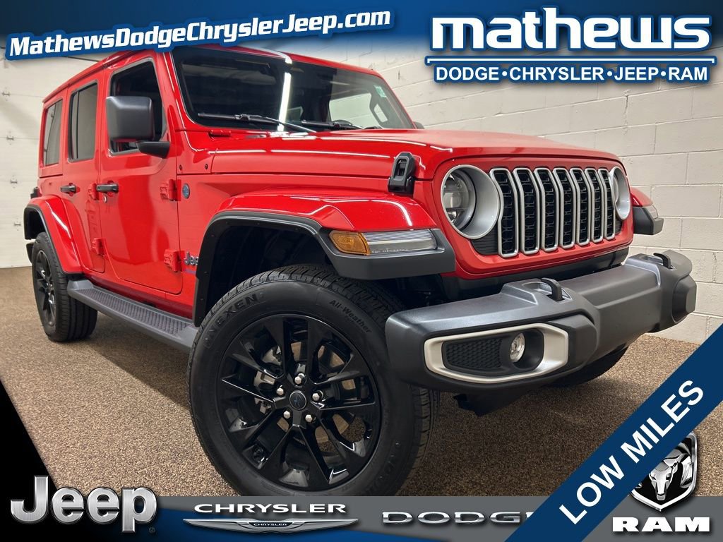Used 2025 Jeep Wrangler Unlimited Sahara image 1
